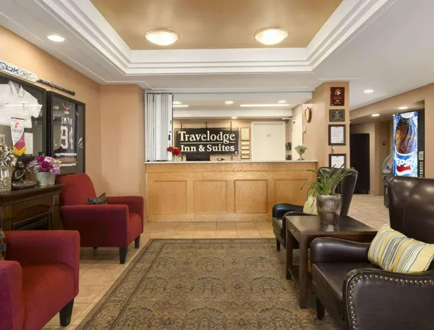 Travelodge by Wyndham Spruce Grove hotel detail image 1