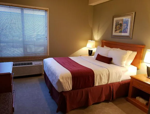 Travelodge by Wyndham Spruce Grove hotel detail image 2