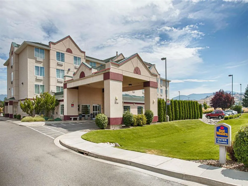 Best Western Plus Liberty Lake Inn hotel hero