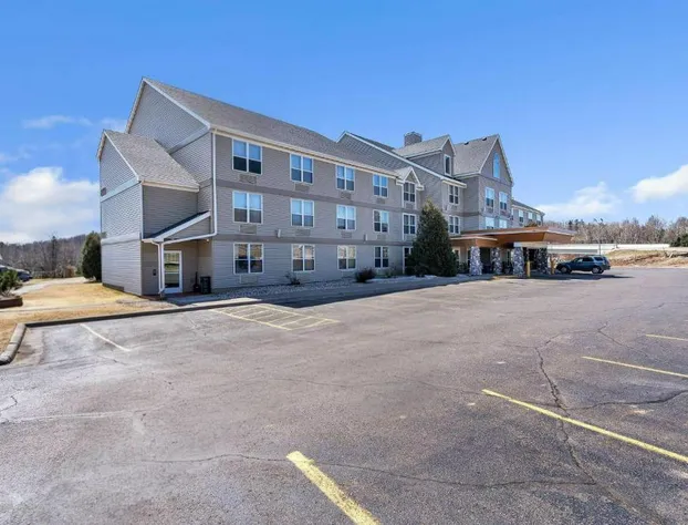 Sleep Inn & Suites near Spirit Mountain hotel detail image 1