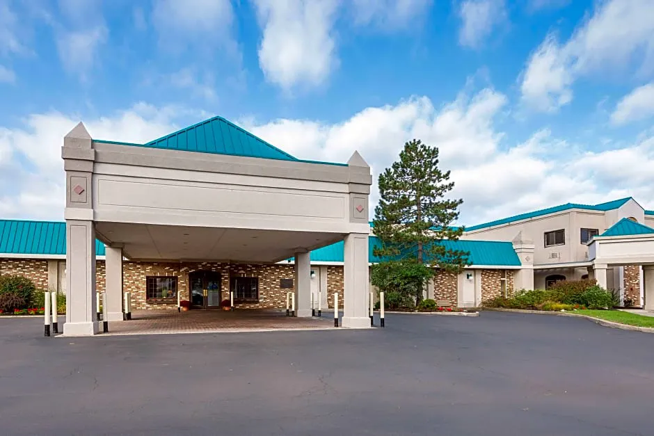 Clarion Inn - Airport University hotel hero