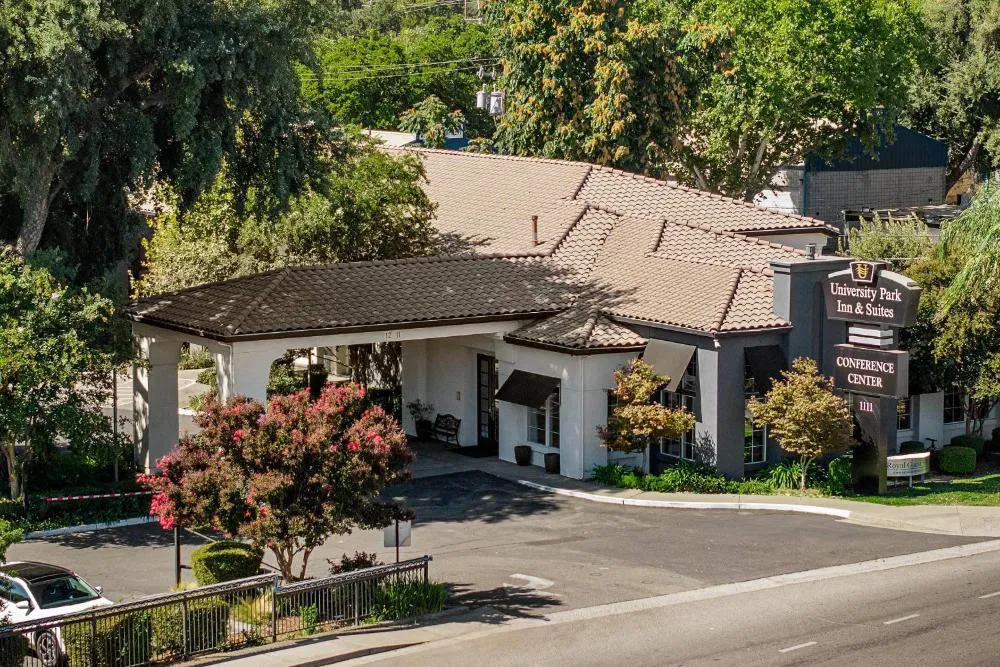 University Park Inn & Suites, an Ascend Collection Hotel hotel hero