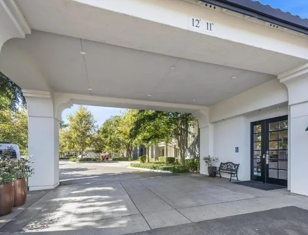 University Park Inn & Suites, an Ascend Collection Hotel hotel detail image 1