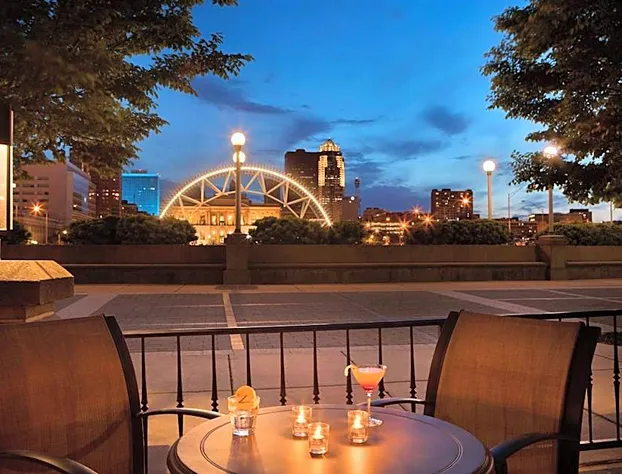 Embassy Suites Hotel Des Moines Downtown hotel detail image 3