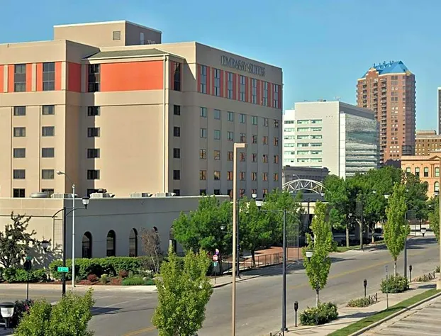 Embassy Suites Hotel Des Moines Downtown hotel detail image 1