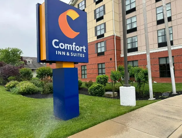 Comfort Inn & Suites Lexington Park near Pax River hotel detail image 2
