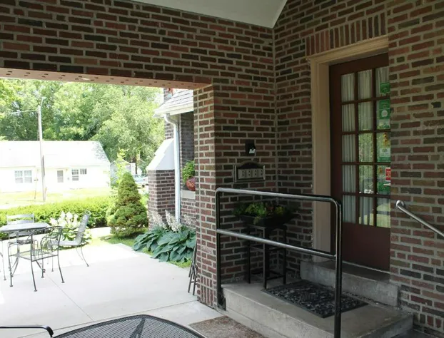 Iowa House hotel detail image 2