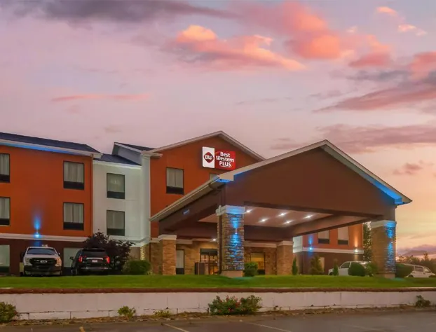 Best Western Plus Hiawatha Hotel hotel detail image 1