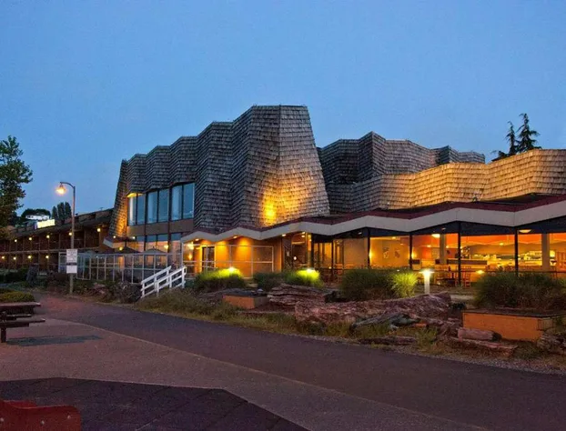 Red Lion Hotel Port Angeles Harbor hotel detail image 1