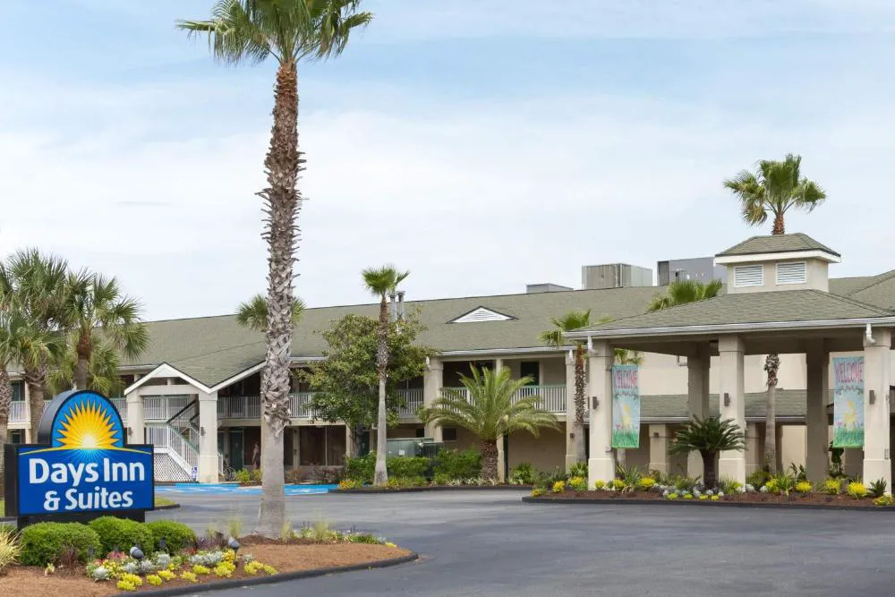 Days Inn & Suites by Wyndham Jekyll Island hotel hero