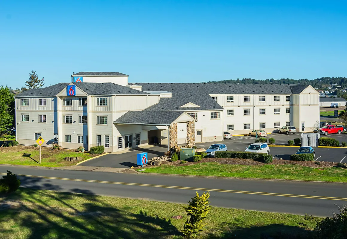 Motel 6 Newport, OR hotel hero
