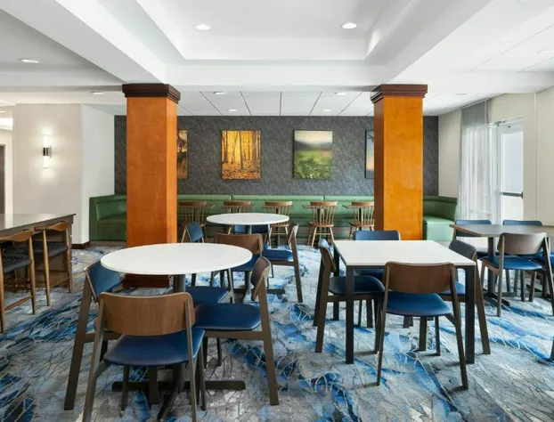 Fairfield Inn & Suites Marianna hotel detail image 3