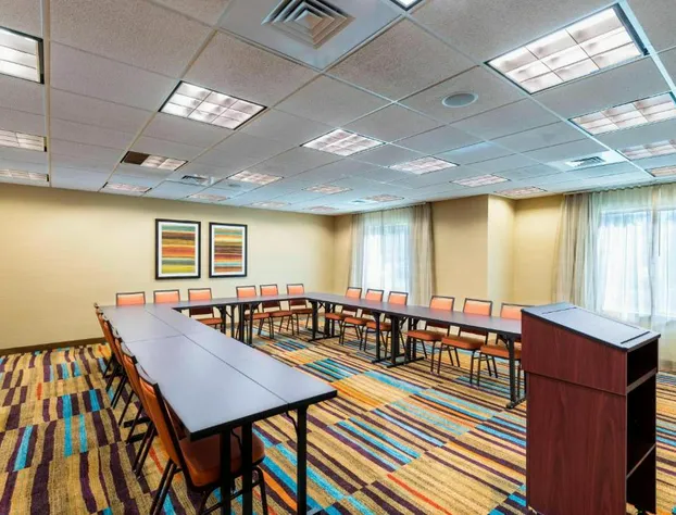 Fairfield Inn & Suites Marianna hotel detail image 4