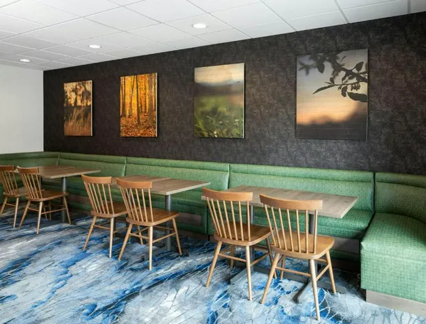 Fairfield Inn & Suites Marianna hotel detail image 4