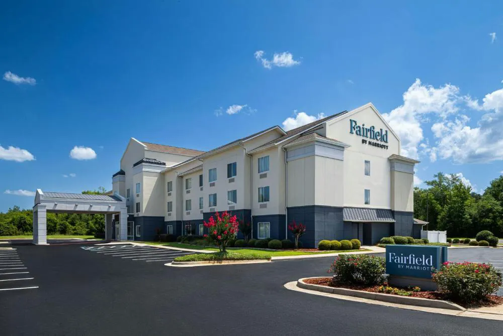 Fairfield Inn & Suites Marianna hotel hero