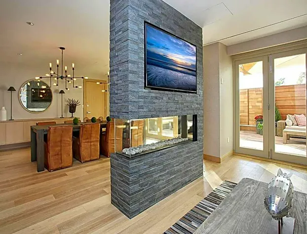 J House Greenwich hotel detail image 2