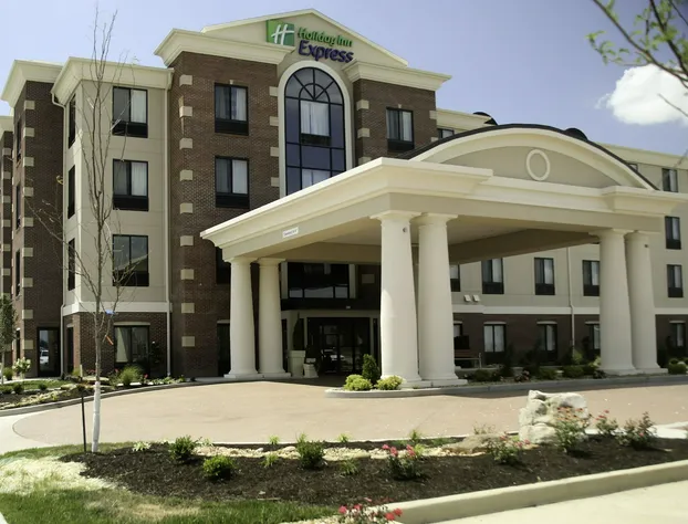 Holiday Inn Express Hotel & Suites Marion Northeast by IHG hotel detail image 1