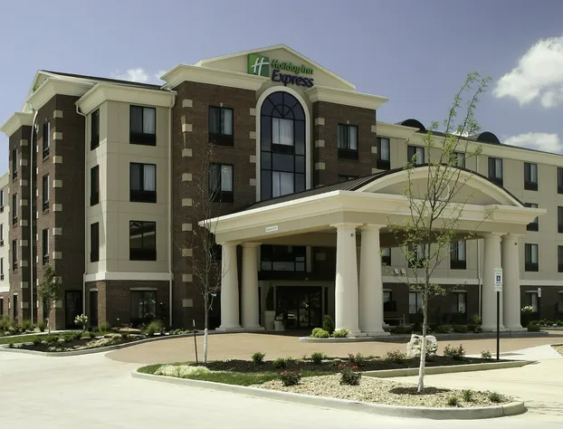 Holiday Inn Express Hotel & Suites Marion Northeast by IHG hotel detail image 2