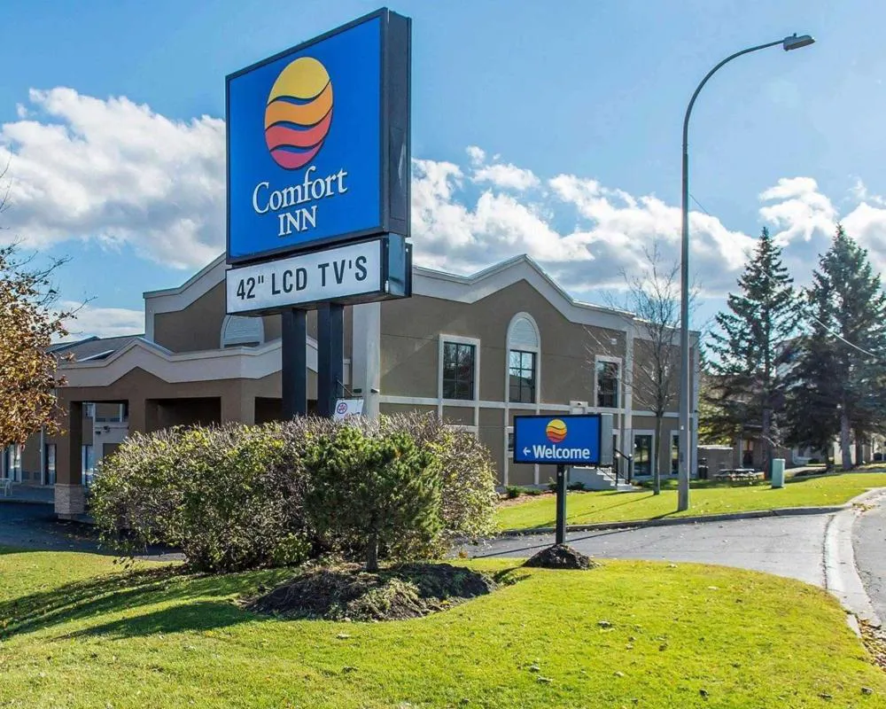 Comfort Inn Brockville hotel hero