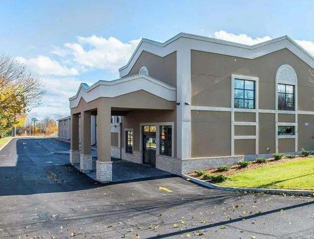 Comfort Inn Brockville hotel detail image 1