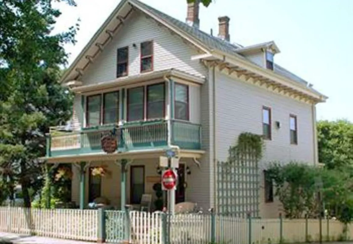 Artful Lodger hotel hero