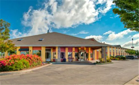 Best Western Plus Corning Inn hotel detail image 1