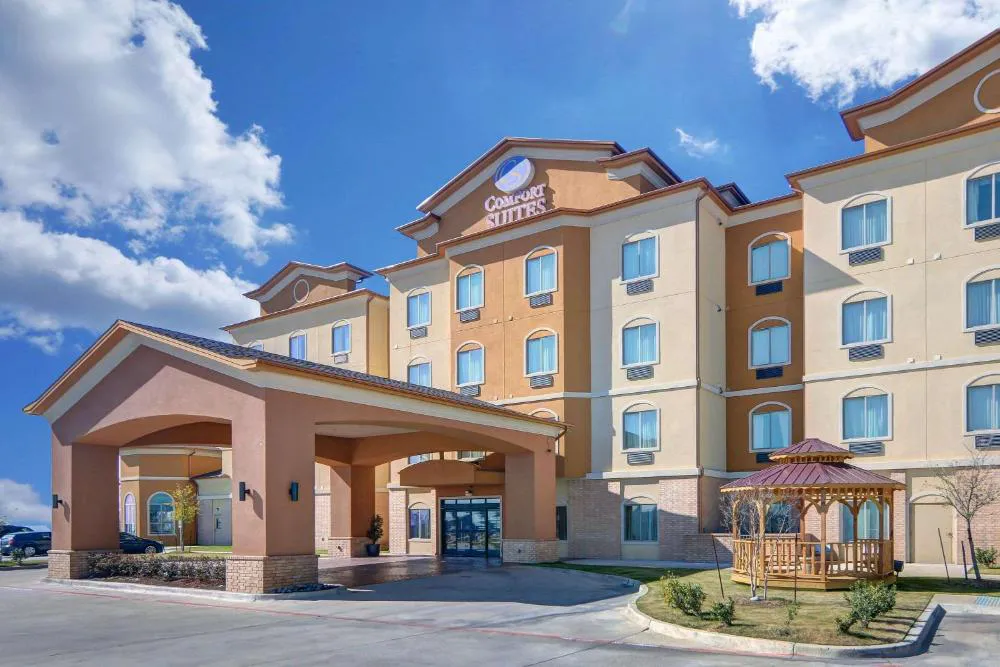 Comfort Suites Lake Worth hotel hero