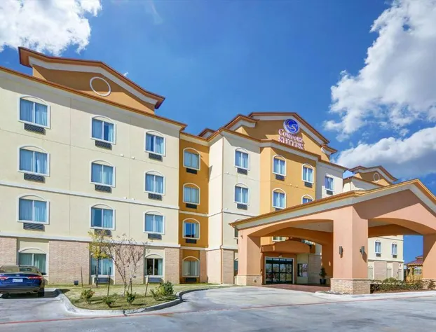 Comfort Suites Lake Worth hotel detail image 2