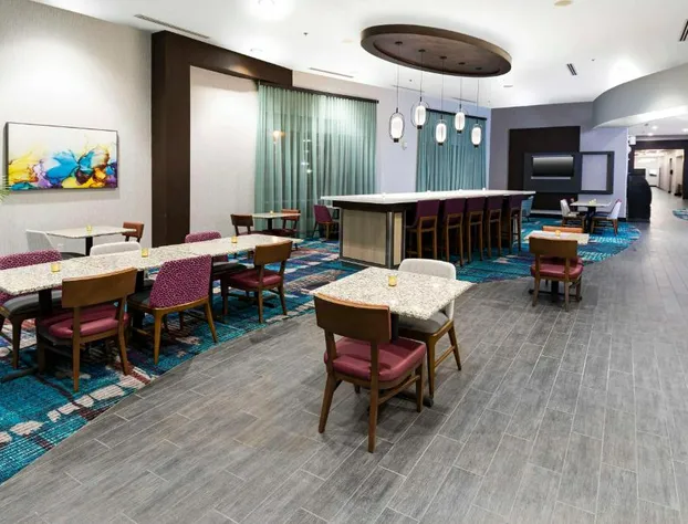 Hampton Inn & Suites Raleigh Downtown hotel detail image 2