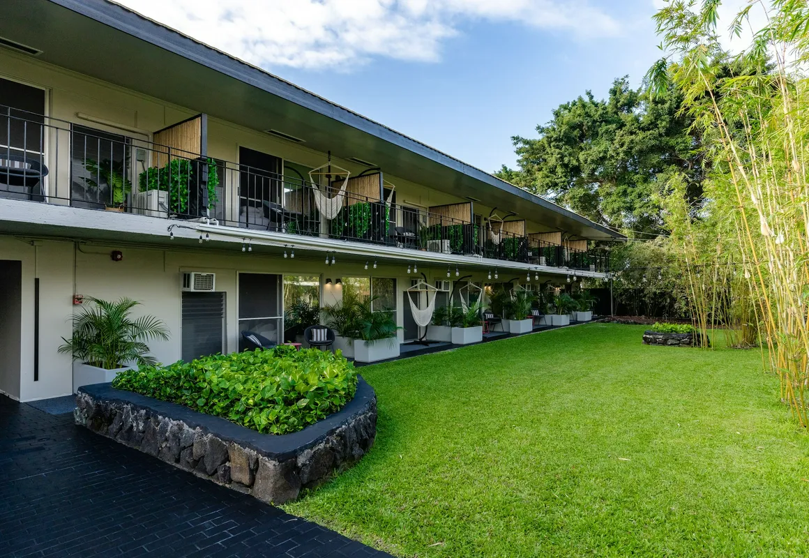 Kona Seaside Hotel hotel hero