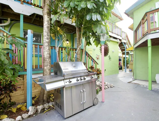 Sun Deck Inn & Suites hotel detail image 4