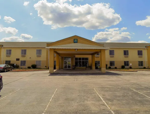 Quality Inn Kingdom City I-70 hotel detail image 2