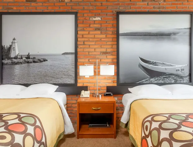 Super 8 by Wyndham Sudbury ON hotel detail image 4