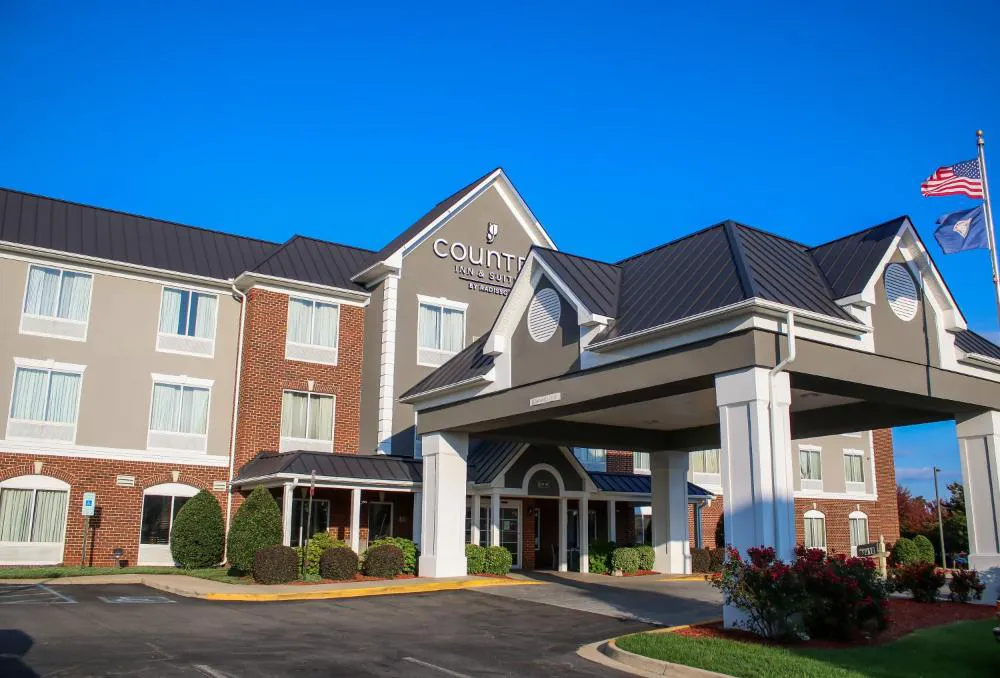 Country Inn & Suites by Radisson, Richmond West at I-64, VA hotel hero