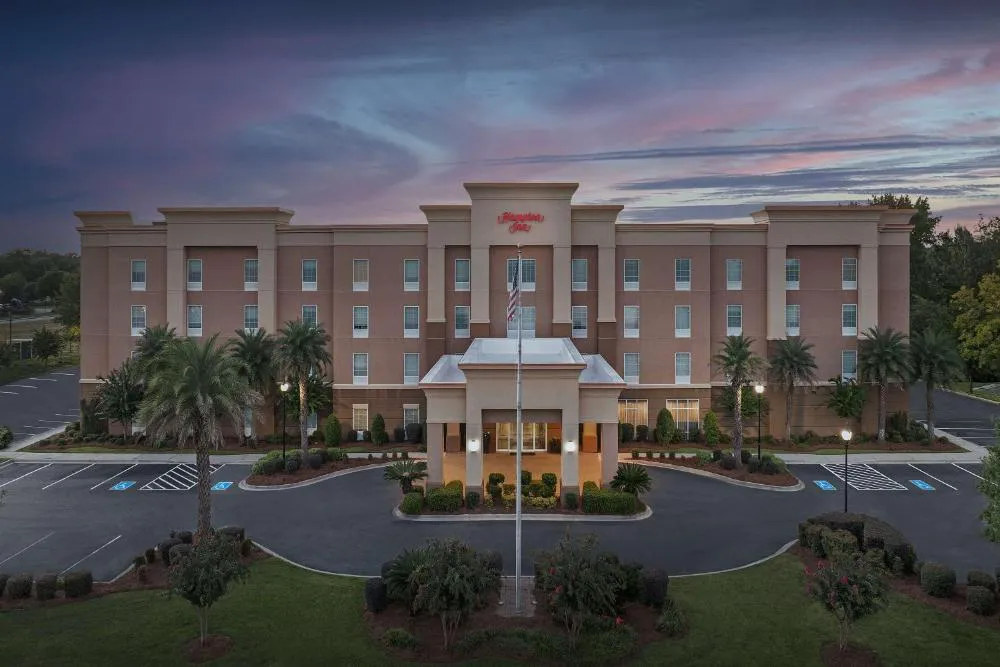 Hampton Inn Statesboro hotel hero