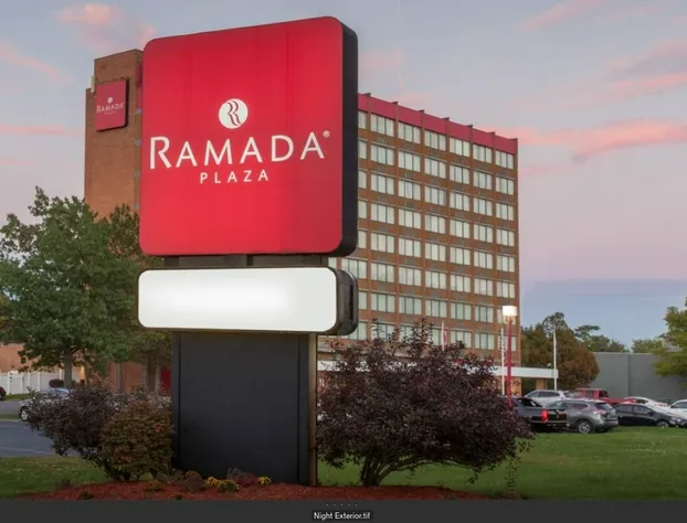 Ramada Plaza by Wyndham Albany hotel detail image 2