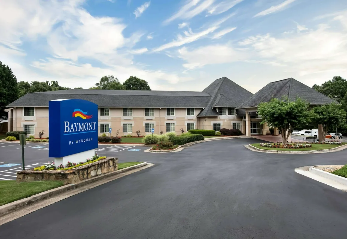 Baymont Inn & Suites by Wyndham Braselton hotel hero