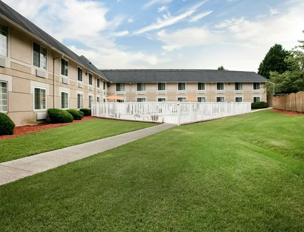 Baymont Inn & Suites by Wyndham Braselton hotel detail image 3