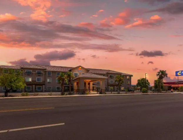 Comfort Inn & Suites Yuma I-8 hotel detail image 3