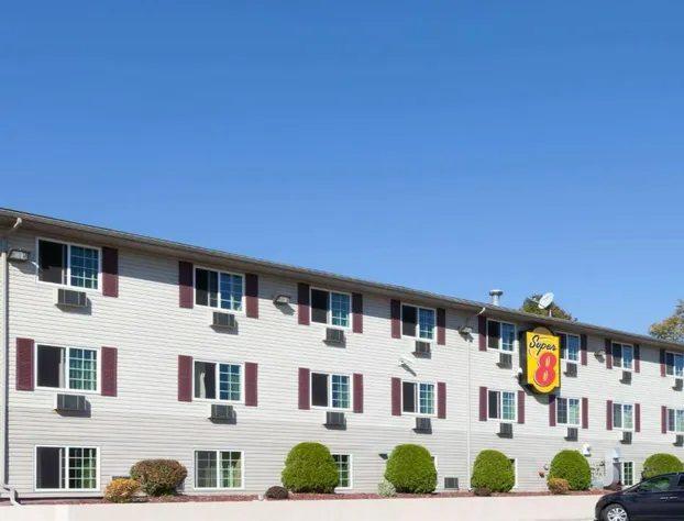 Super 8 by Wyndham Johnstown/Gloversville hotel detail image 3