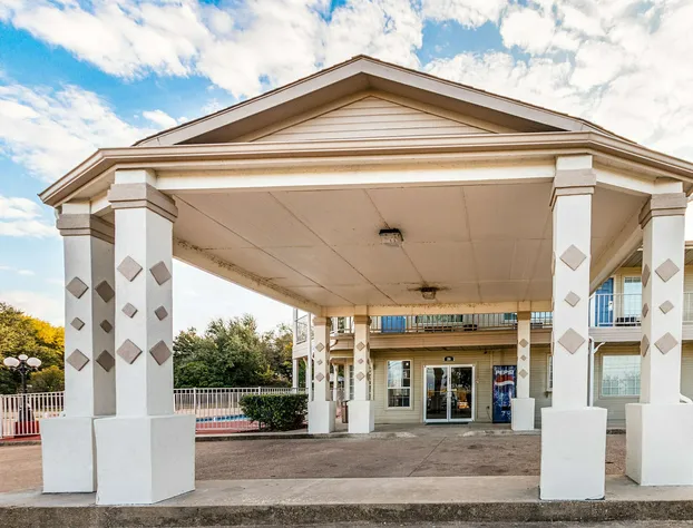 Motel 6 Waxahachie, TX hotel detail image 4