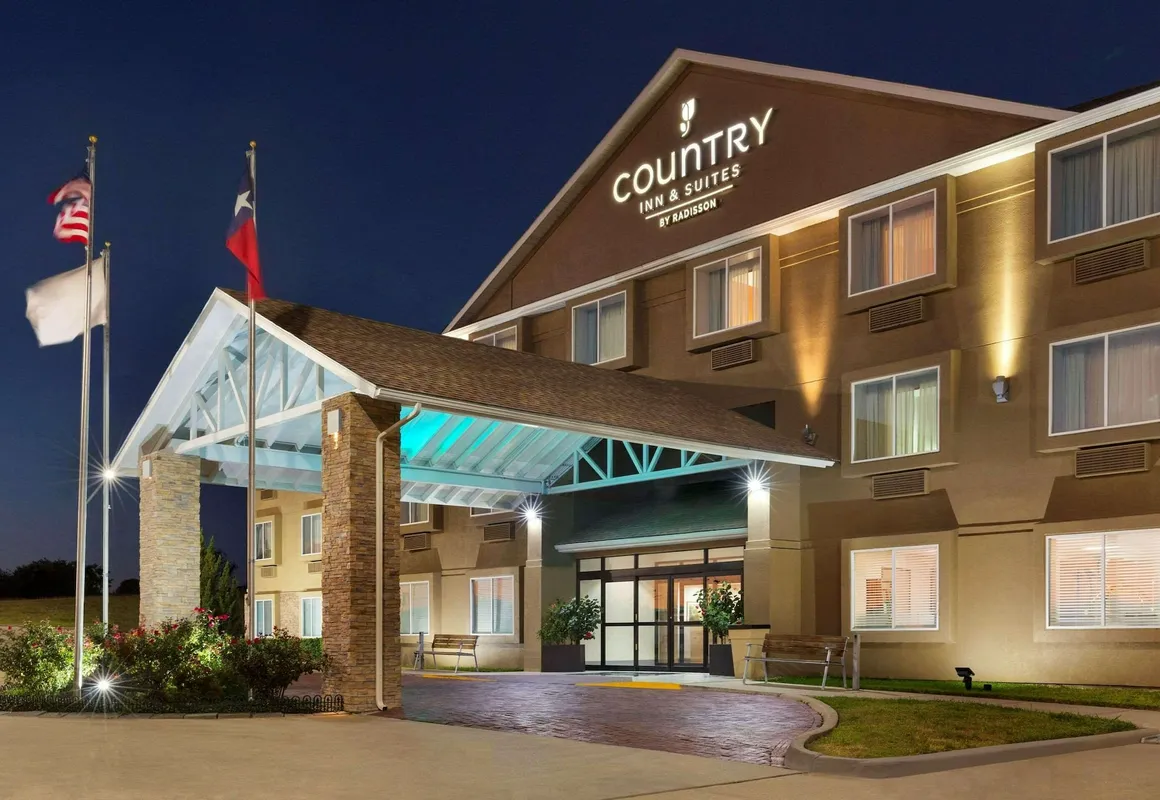 Country Inn & Suites by Radisson, Fort Worth West l-30 NAS JRB hotel hero
