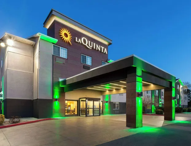 La Quinta Inn & Suites by Wyndham North Orem hotel detail image 1