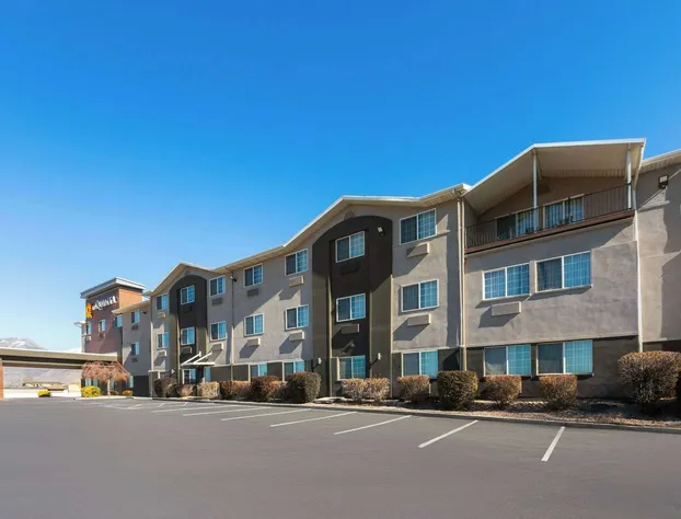 La Quinta Inn & Suites by Wyndham North Orem hotel detail image 3