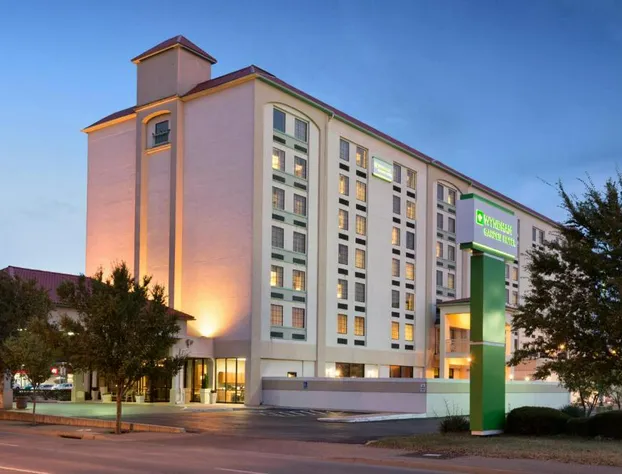 Wyndham Garden Wichita Downtown hotel detail image 1