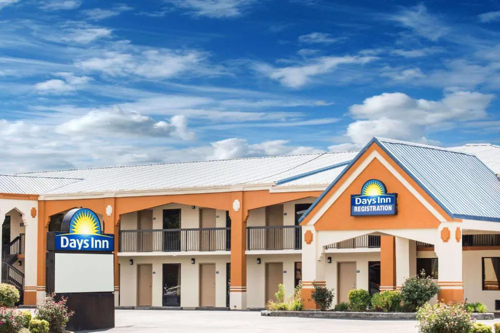 Days Inn by Wyndham Athens hotel hero