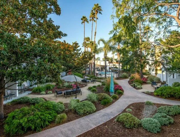 Fairfield Inn & Suites by Marriott San Jose Airport hotel detail image 1