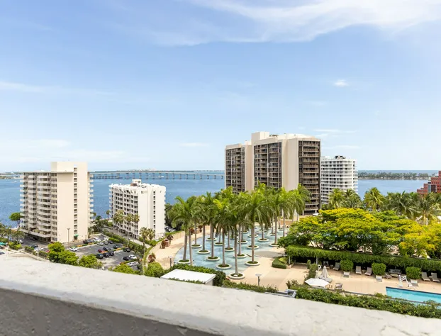 Fortune House Hotel Suites hotel detail image 2