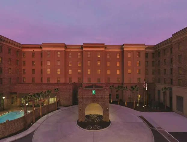 Embassy Suites by Hilton Savannah Historic District hotel detail image 2