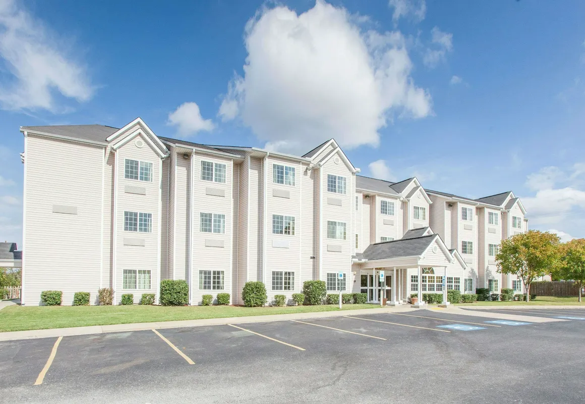 Microtel Inn & Suites by Wyndham Rogers hotel hero